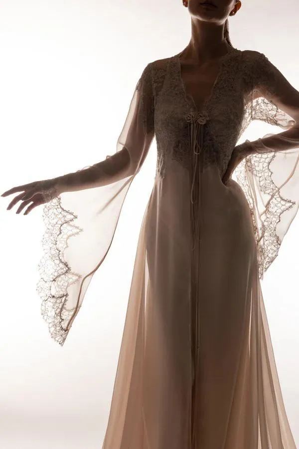 Fantasy chiffon robe