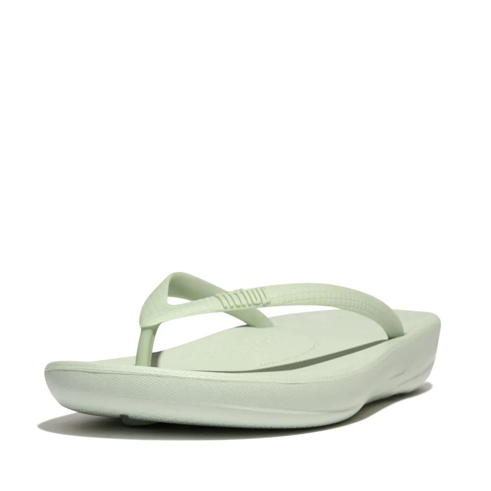 FitFlop iQushion Ergonomic Thongs Sagebrush Green
