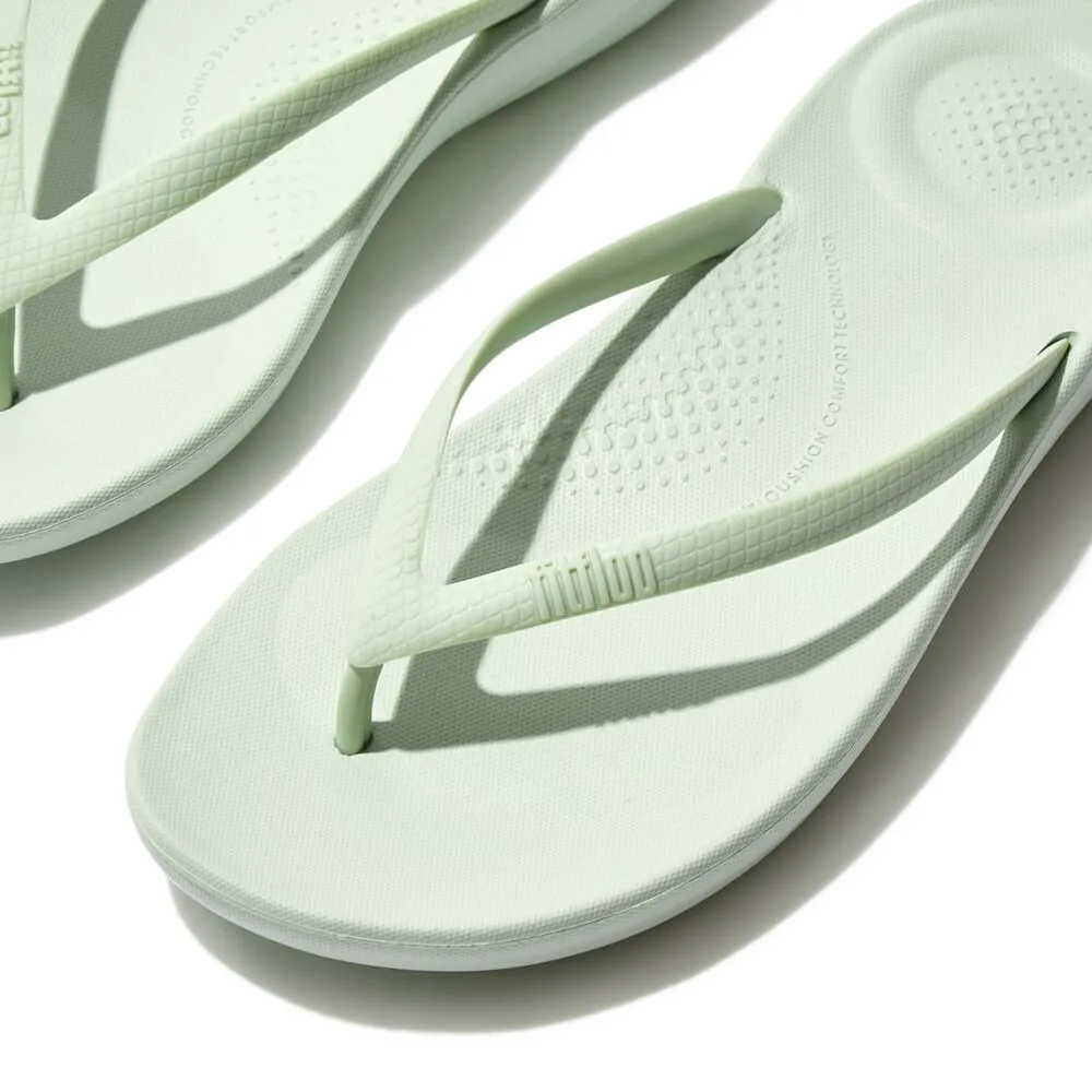 FitFlop iQushion Ergonomic Thongs Sagebrush Green